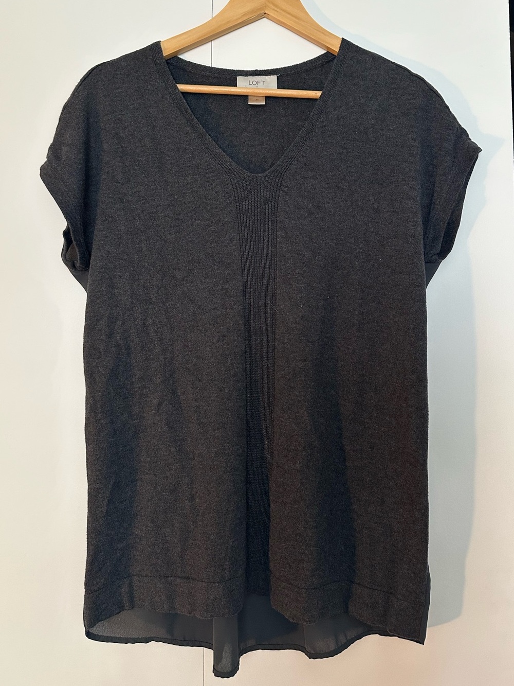 LOFT Charcoal V-Neck Cap Sleeve Tunic Top